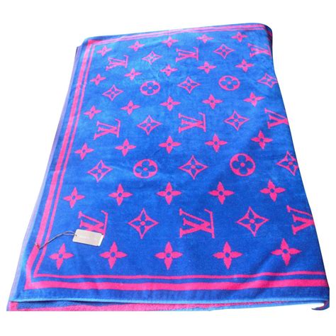 telo mare louis vuitton rosa
